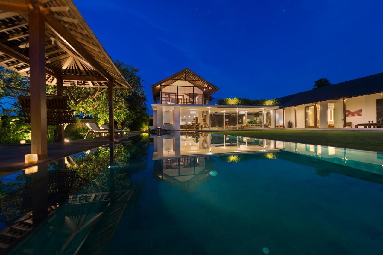 Villa Kavya - 8-Minute Walk From Berawa Beach Canggu Eksteriør billede